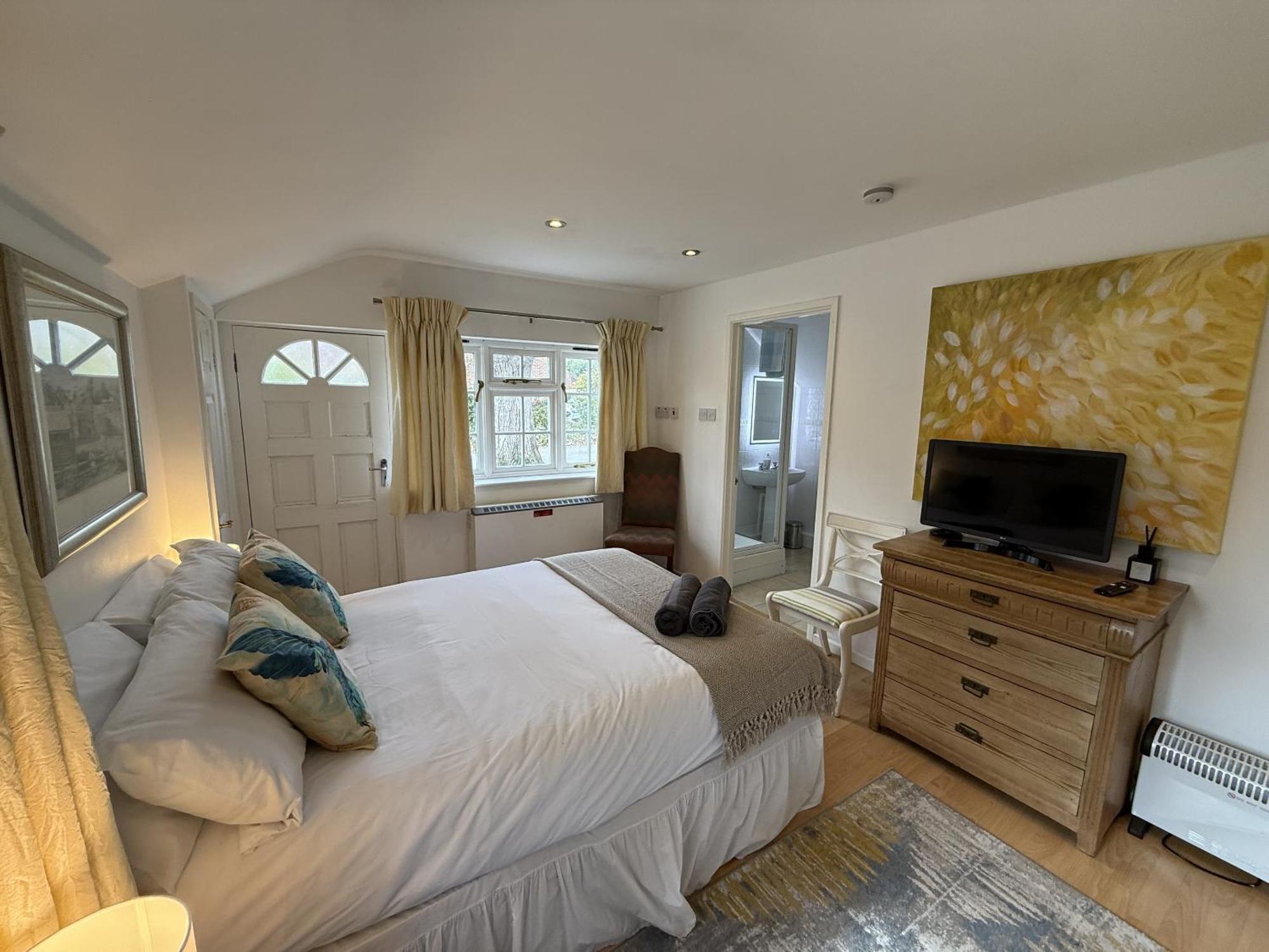 Private Entry Guesthouse Hideaway Hordle Esterno foto
